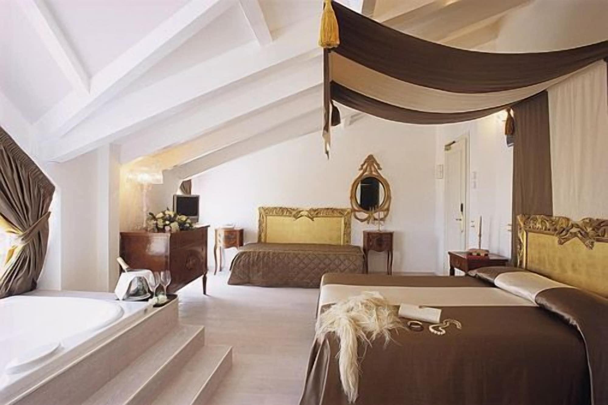 M Glamour Hotel Gabicce Mare Dış mekan fotoğraf
